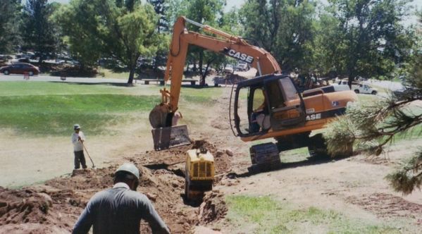 In 2007, we had the opportunity to install a 4" pipe on the @universityofutah's beautiful campus. 

 #UofU #UniversityofUtah #Utah #diamondscompany #dsc #familybusiness #utahconstruction #webuildutah #undergroundutilities #naturalgaslines #heavyequipment #constructioncompany #ditchdiggers #bluecollarhumans #utah #steelineinstallation #plasticlineinstallation #enochsmithsonsco
